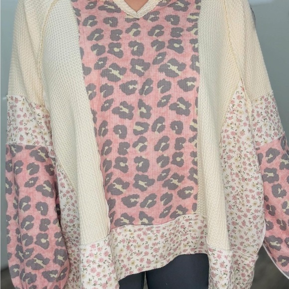 POL Cream and Pink Textured Sweater - Picture 1 of 11